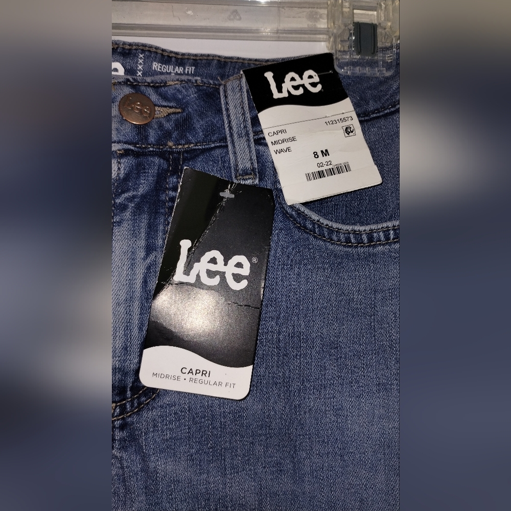 Lee Capri Blue Jeans - Picture 5 of 9
